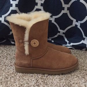 Bailey Button II Ugg Boots